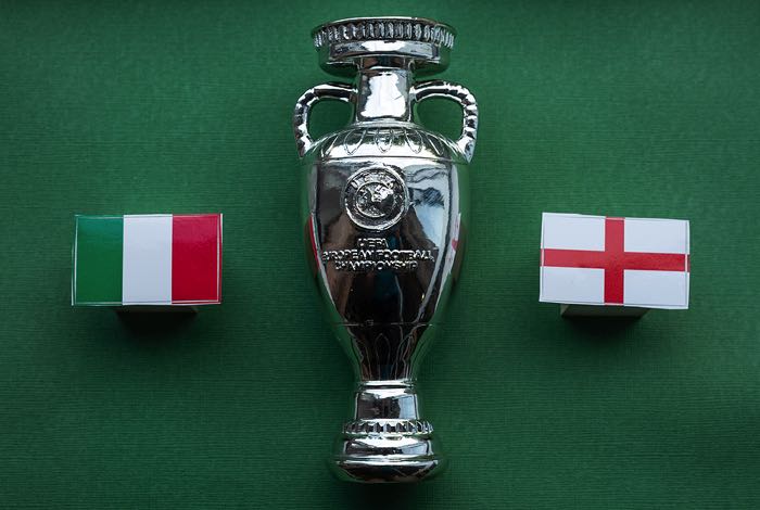 England Italy trophy